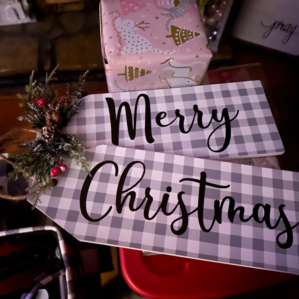 Merry Christmas sign